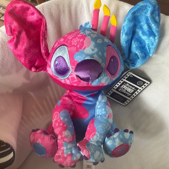 Disneys STITCH CRASHES SERIES ‘’SLEEPING BEAUTY ‘’ PLUSH - Picture 8 of 8